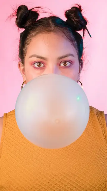 What Happens If You Swallow Chewing Gum